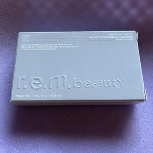 R.e.m. beauty midnight shadows palette